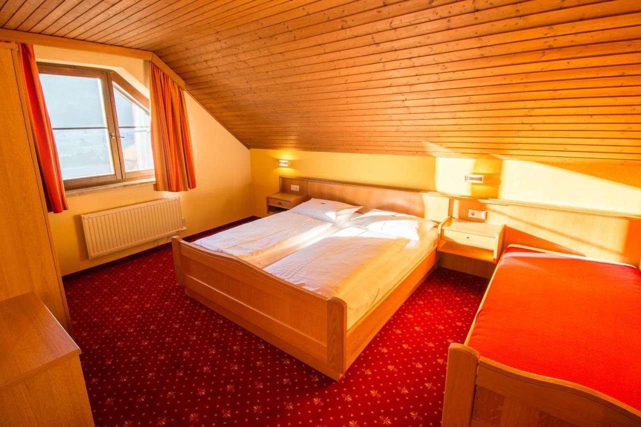 Hotel Weissenstein Sankt Michael im Lungau Extérieur photo